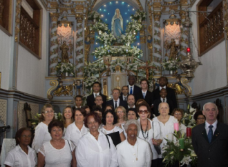 Acontece na cidade: Bingo do Coro Angélico e show do EvoéTupiNagô