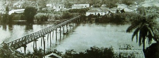 História da ponte sobre o Rio das Velhas ligando parte alta e parte baixa da cidade