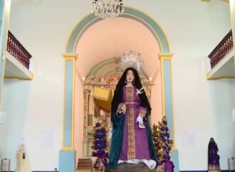 Na Igreja do Rosário, a exposição das vestes de Nossa Senhora das Dores que ninguém pode perder